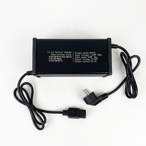 Elektrikli motosiklet 84 5Ah güç kaynağı yeni durum voltaj regülatörü lityum pil şarj cihazı amerikan standart - Product Image 2