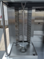 Machine de robot de poulet Shawarma d'approvisionnement d'usine 220V nouvelle machine de Shawarma de gaz au prix bon marché