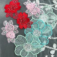 Set Aplikasi Bordir Benang Kustom dengan Payet dan Manik-manik, Motif Bunga Campuran, Hiasan Renda di Tengah, Dapat Dijahit, Pabrik OEM