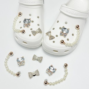 Nouveauté Tendance : Breloques de Luxe en Résine Diamantée Bling Bling pour Sabots <span class=keywords><strong>Crocs</strong></span> – Accessoires de Mode avec Nœud Papillon - Product Image 3