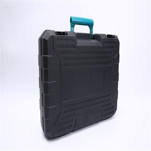 Diseño y Fabricación de Moldes de Moldeo por Soplado de Plástico de la Marca LXL para la Producción de Tubos de Transición de Líquidos Médicos en Guangdong - Product Image 5