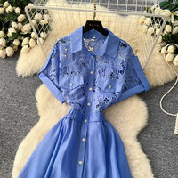 Robe longue décontractée pour femme WIWT, élégante, à col chemise, manches courtes, coupe trapèze, avec empiècements en dentelle ajourée, pour le quotidien