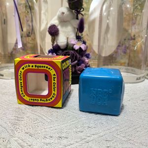 Juguete Antiestrés Sensorial NeeDoh Cube que Cambia de Color, para Niños y Adultos, Ideal para Regalo - Product Image 2