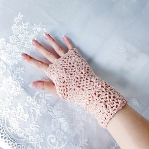 ถุงมือโครเชต์ผ้าฝ้ายลายฉลุแบบวินเทจถักมือ ผลิตภัณฑ์อีคอมเมิร์ซข้ามพรมแดนยอดนิยม ถุงมือไหมพรมถักมือแบบครึ่งนิ้ว - Product Image 1