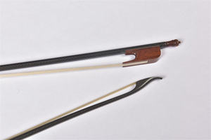 <span class=keywords><strong>Archet</strong></span> de <span class=keywords><strong>violon</strong></span> 4/4 de style <span class=keywords><strong>baroque</strong></span> technique exquis avec manche en fibre de carbone tressée et talon en bois de serpent – Pièces de <span class=keywords><strong>violon</strong></span> - Product Image 3