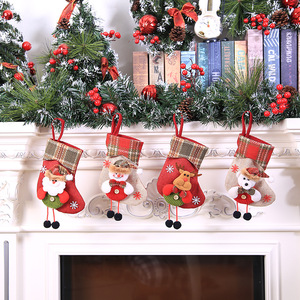 Mini Noël Buffalo Plaid Bas Manchette En Peluche Décoration Suspendue Personnalisé Mode Non Tissé Chaussettes <span class=keywords><strong>De</strong></span> Noël pour Les Faveurs <span class=keywords><strong>De</strong></span> Fête <span class=keywords><strong>De</strong></span> Vacances - Product Image 1