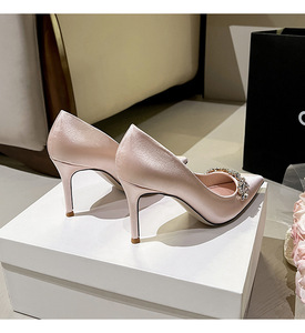 Zapatos de tacón alto finos elegantes ligeros con diseño de punta cerrada a la moda al por mayor, zapatos de vestir para mujer, zapatos de tacón para mujer, zapatos de novia para mujer - Product Image 5