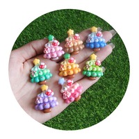 100 piezas de dijes de slime mixtos con forma de árbol de Navidad, 100 piezas de cuentas de resina para juguetes infantiles, accesorios para el cabello, fundas de teléfono y pegatinas DIY