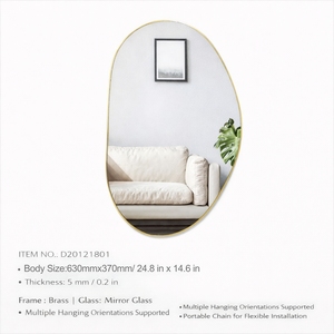 <span class=keywords><strong>Specchio</strong></span> da Parete Decorativo <span class=keywords><strong>Moderno</strong></span> Minimalista con Cornice in Ottone e Vetro, Forma ad Arco, Intarsi in Metallo, Fatto a Mano - Product Image 2