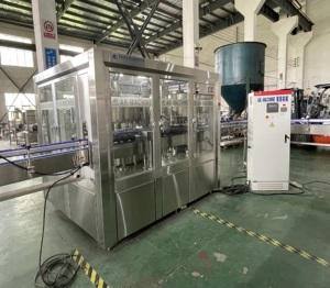 <span class=keywords><strong>Machine</strong></span> de remplissage et de bouchage automatique trois-en-un en acier inoxydable pour jus - Product Image 2