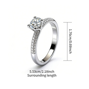 Anello di Fidanzamento Classico di Lusso con Sei Griffe in Argento Sterling con Moissanite da 1 Carato per Regalo alla Fidanzata - Product Image 3
