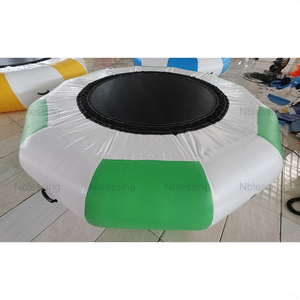 Jouets aquatiques gonflables rotatifs amusants et excitants pour l'été, bateau UFO pour le divertissement, jouets aquatiques gonflables rotatifs - Product Image 4