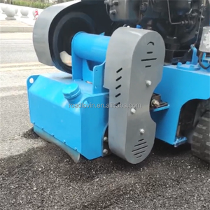 Machine de scellement des fissures de route en asphalte diesel/électrique autopropulsée, décapeuse à froid pour l'entretien des routes, composants principaux du moteur - Product Image 3