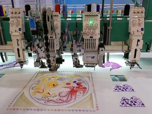 Máquina de Bordar Computarizada Yonthin Industrial 1201+ de Una Cabeza para Abayas, Diseño para Fábrica en Egipto - Product Image 5