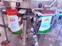 Hoge Efficiëntie Tomatensaus Productielijn Fruitconcentraat Sapcentrifuge Vulmachine Met CE Certificaat