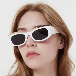 2024定制时尚猫眼性感墨镜设计师太阳镜名牌标志女性复古小框方形太阳镜Uv400