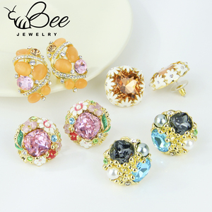 Fashion Multicolor Natural Diamond Gemstone <b>Stud</b> <b>Earrings</b> Irregular Cute Pink Purple <b>Crystal</b> Posting <b>Earrings</b> for Wholesale - Product Image 3