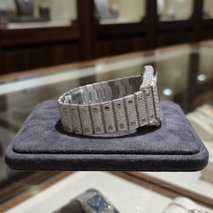 Montre mécanique de luxe 40 mm en acier inoxydable et cuir, avec affichage de la date, sertie de moissanite noire et blanche et de saphir, style antique - Product Image 3