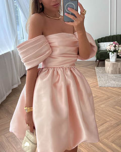 Vêtements sexy pour dames Mini robe moulante en satin ivoire à épaules dénudées et à manches courtes bouffantes - Product Image 2