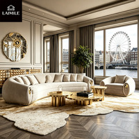 Modernes Gebogenes Ecksofa Weißes Stoffbezogenes Sofa Goldfarbene Metallbasis Luxuriöses Halbmond-Sofa für Villa-Wohnzimmer