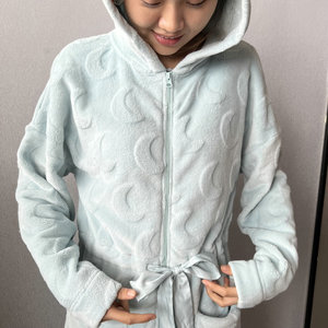 OEM Factory Customized <strong>Thick</strong> Warm Flannel Bathrobes Unisex Jacquard <strong>Dressing</strong> <strong>Gown</strong> for Home Women's Sleepwear - Product Image 3