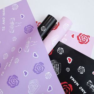 Papier d'emballage pour fleurs en plastique imprimé avec motif de cœur de rose, 58*58cm, 20 feuilles/sac, matériel d'emballage pour fleuristes, pour les fleuristes - Product Image 1