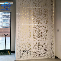 Maille métallique perforée décorative galvanisée pour clôture de bâtiment, mur extérieur, cloison intérieure, maille perforée décorative