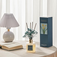 CF Parfum de bain à domicile sans flamme longue durée Diffuseur de roseaux Ensemble de désodorisants pour la maison avec bâtonnets d'huile Fleurs séchées