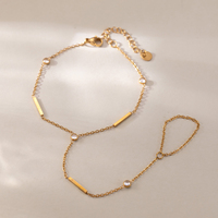 Bracelet de doigt en acier inoxydable plaqué or 18 carats J&D, chaîne fine avec CZ blanc rond, bijoux de main classiques pour femmes