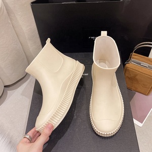 Botas de <span class=keywords><strong>lluvia</strong></span> de jardín de moda impermeables de PVC <span class=keywords><strong>para</strong></span> mujeres adultas niñas zapatos de <span class=keywords><strong>lluvia</strong></span> de viaje diario - Product Image 4