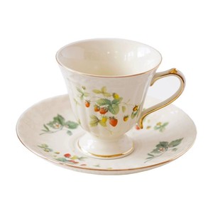 Juego de Taza y Platillo de Cerámica Europea con Borde Dorado, Taza de Té Estilo Británico para el Hogar, Restaurante y Regalo - Product Image 1