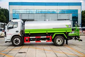 डींगफेंग 4x2 कुशल स्ट्रीट स्प्रिंकलर ट्रक जल परिवहन गाड़ी डीजल इंजन और पंप के साथ सड़क छिड़कने के लिए - Product Image 4