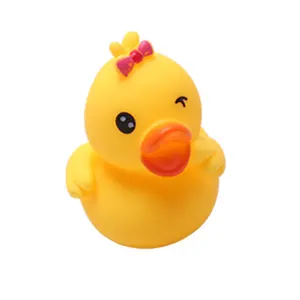Mainan Mandi Bebek Bak Mandi Hadiah untuk Bayi Bebek Mencicit dan Bebek Mengambang Mainan Baby Shower untuk Balita Laki-laki Perempuan
