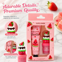 Ensemble 2-en-1 Crème Mains et Gloss Lèvres Parfumé aux Fruits – Nourrit et Répare les Mains pour Prévenir les Gerçures – Vente en Gros