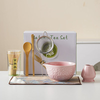 Ensemble Matcha avec logo motif Sakura, bol en céramique Chawan, support pour fouet, fouet en bambou, passoire à thé en métal, ensemble cadeau Matcha pour la cérémonie du thé
