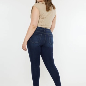 Jeans de mujer de talla grande, de cintura media, lisos, de corte recto, elásticos, casuales, suaves y cómodos, estilo skinny, pantalones pitillo de mezclilla de largo completo para mamá - Product Image 6
