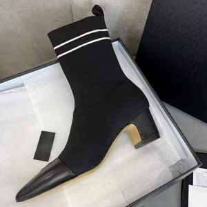 Nouvelles bottes courtes à talons hauts en cuir de vachette tricoté confortables pour femmes, design luxueux, sur mesure, 2025 - Product Image 3