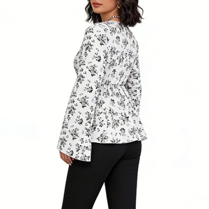 Blusa Peplum con Estampado Floral y Cuello en V para Mujer - Camisa Casual con Cintura Ajustable y Mangas Campana - Product Image 6