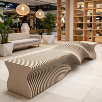 Banc en bois massif paramétrique, mobilier extérieur moderne, banc de loisirs découpé CNC pour parcs, hôpitaux, écoles, hôtels et aménagements paysagers