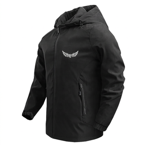 Veste softshell noire à capuche pour homme, coupe-vent, fermeture éclair, style sportif, logo imprimé sur le devant, vêtement d'automne - Product Image 1