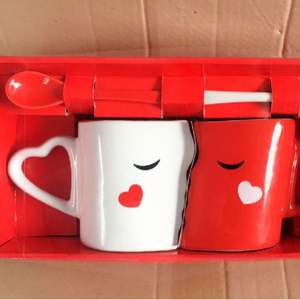 Juego de Tazas de Cerámica para Parejas, Tazas de Beso Dulce, Tazas de Porcelana Exquisitas con Cucharas, Regalo Romántico - Product Image 3