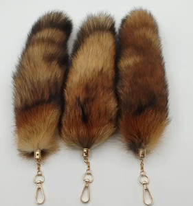 Groothandel Kristal 40 cm Grote Zwarte Vosstaart China Pluizige Echte Vosbont Staart Sleutelhanger - Product Image 6