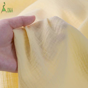 Vente en gros de tissu en mousseline de crêpe froissé de coton biologique couverture douce pour bébé en pur coton pour garçons filles tissu en popeline pour vêtements jouet - Product Image 1