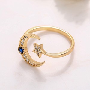 Anello Aperto a Forma di Stella e Luna per Donne, Gioiello da Dito Minimalista e Trendy - Product Image 6