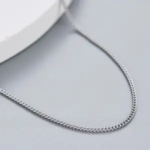 Bijoux Chaînes à maillons 925 Personnalisé Hiphop 1.5mm Largeurs Croix Cubaine Boule Perle Serpent Os Boîte Chaîne Collier S925 Argent Sterling