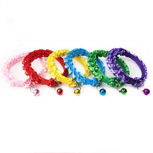 Collar ajustable de nailon para perros y gatos, Collar con campana para mascotas, estampado barato, con lazo duradero, para tiendas de comercio electrónico - Product Image 1