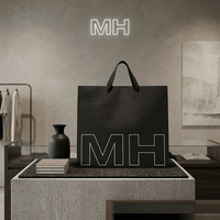 Sac cadeau en papier recyclé de luxe de qualité supérieure avec cordon de serrage, épaisseur 3 mm, impression numérique, emballage de haute qualité pour la vente au détail