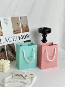 Sac en papier rectangulaire recyclable imprimé sur mesure avec poignées en ruban et en corde pour cadeaux, artisanat, emballage, personnalisation - Product Image 6