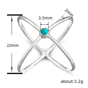 Anello Minimalista a Croce, Design Geometrico Elegante per Uso Quotidiano, Anello da Donna - Product Image 3