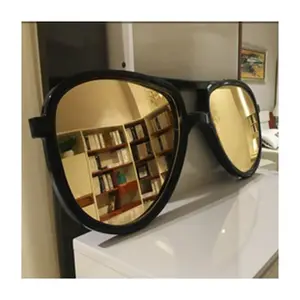 Looking Good Sunglasses Wall Mounted Mirror